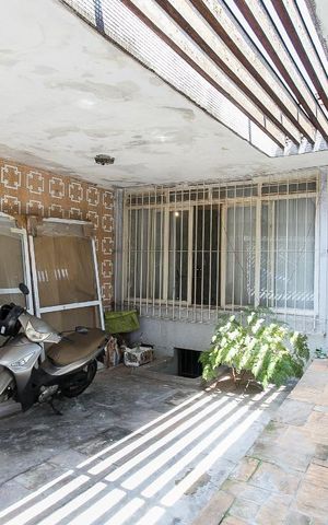 Casa à venda com 200m², 2 quartos e 2 vagasGaragem