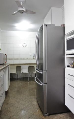 Apartamento à venda com 158m², 4 quartos e 3 vagasCozinha