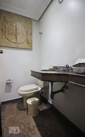 Apartamento à venda com 158m², 4 quartos e 3 vagasLavabo