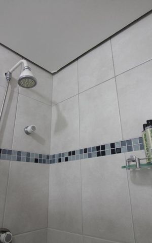 Apartamento à venda com 158m², 4 quartos e 3 vagasChuveiro