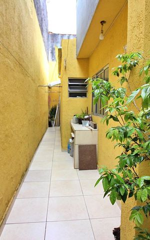 Casa à venda com 112m², 3 quartos e 2 vagasCorredor