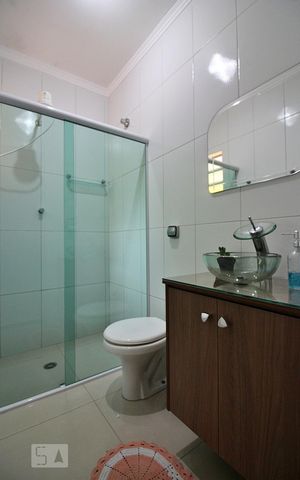 Casa à venda com 112m², 3 quartos e 2 vagasBanheiro Social