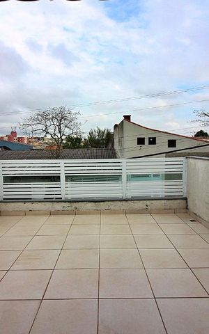 Casa à venda com 112m², 3 quartos e 2 vagasVaranda do Quarto 1 - Suíte