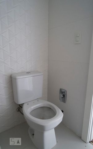Apartamento à venda com 318m², 3 quartos e 4 vagasBanheiro da Suíte 1