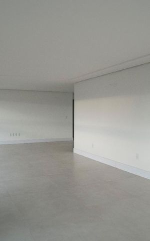 Apartamento à venda com 318m², 3 quartos e 4 vagasSala