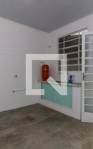 Casa de condomínio à venda com 165m², 2 quartos e 5 vagas Casa de condomínio à venda com 165m², 2 quartos e 5 vagasCozinha