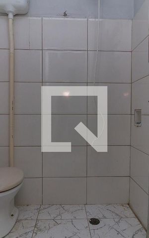 Casa de condomínio à venda com 165m², 2 quartos e 5 vagas Casa de condomínio à venda com 165m², 2 quartos e 5 vagasBanheiro de Serviço