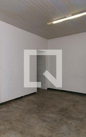 Casa de condomínio à venda com 165m², 2 quartos e 5 vagas Casa de condomínio à venda com 165m², 2 quartos e 5 vagasSala
