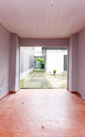 Casa de condomínio à venda com 165m², 2 quartos e 5 vagas Casa de condomínio à venda com 165m², 2 quartos e 5 vagasGaragem