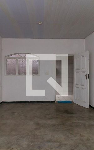 Casa de condomínio à venda com 165m², 2 quartos e 5 vagas Casa de condomínio à venda com 165m², 2 quartos e 5 vagasSala