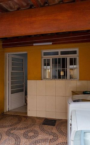Casa à venda com 85m², 2 quartos e 2 vagas Casa à venda com 85m², 2 quartos e 2 vagasLavanderia