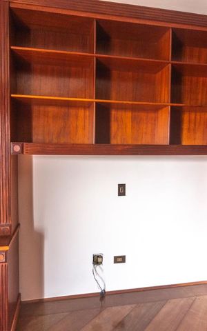 Apartamento à venda com 245m², 4 quartos e 4 vagasArmário