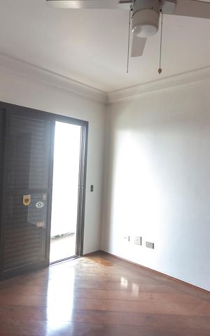 Apartamento à venda com 245m², 4 quartos e 4 vagasSuíte 2