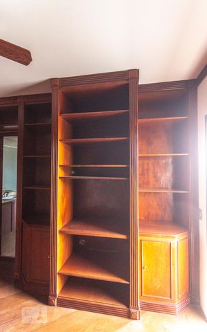 Apartamento à venda com 245m², 4 quartos e 4 vagasArmário