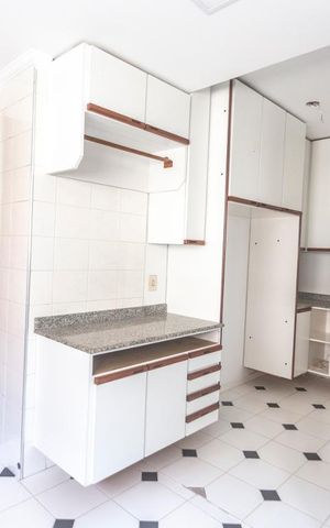 Apartamento à venda com 245m², 4 quartos e 4 vagasÁrea de serviço