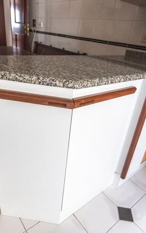 Apartamento à venda com 245m², 4 quartos e 4 vagasArmário