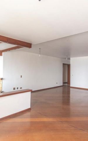 Apartamento à venda com 245m², 4 quartos e 4 vagasSala de estar