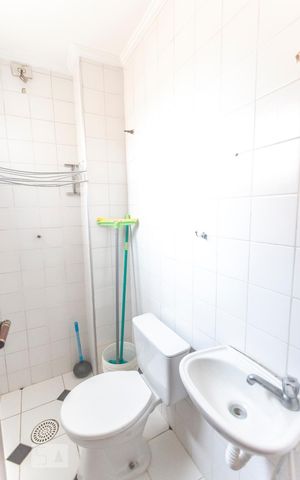 Apartamento à venda com 245m², 4 quartos e 4 vagasBanheiro de serviço