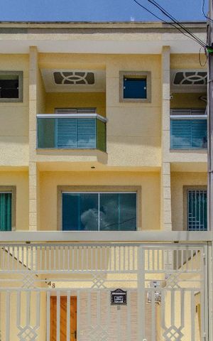 Casa à venda com 96m², 2 quartos e 1 vagaFachada