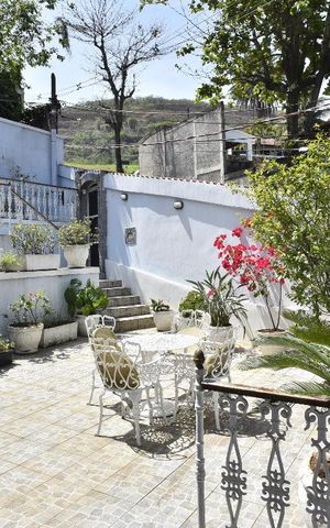 Casa à venda com 500m², 4 quartos e 5 vagasFrente da Casa