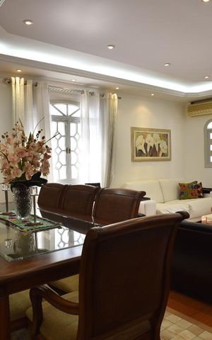 Casa à venda com 500m², 4 quartos e 5 vagasSala