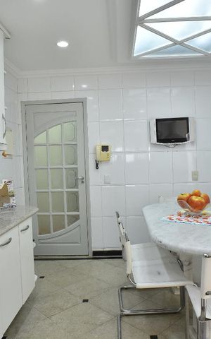 Casa à venda com 500m², 4 quartos e 5 vagasCozinha