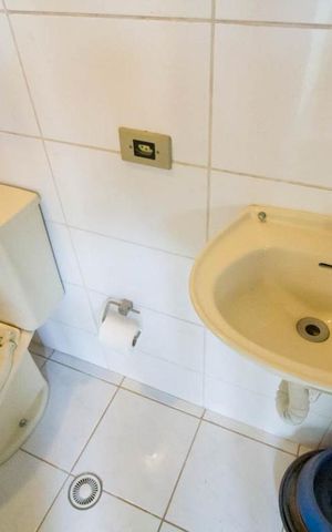 Casa à venda com 338m², 3 quartos e 2 vagas Casa à venda com 338m², 3 quartos e 2 vagasBanheiro 2
