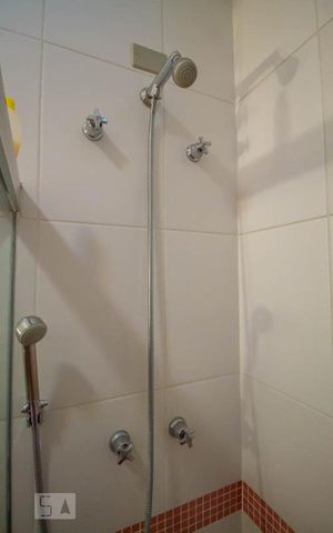 Casa à venda com 338m², 3 quartos e 2 vagas Casa à venda com 338m², 3 quartos e 2 vagasBanheiro 1
