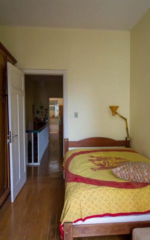 Casa à venda com 338m², 3 quartos e 2 vagas Casa à venda com 338m², 3 quartos e 2 vagasQuarto 1