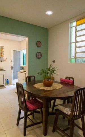 Casa à venda com 338m², 3 quartos e 2 vagas Casa à venda com 338m², 3 quartos e 2 vagasCozinha