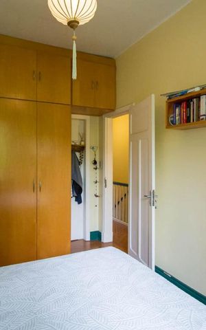 Casa à venda com 338m², 3 quartos e 2 vagas Casa à venda com 338m², 3 quartos e 2 vagasSuíte