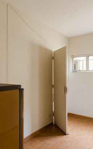 Casa à venda com 470m², 4 quartos e 4 vagas Casa à venda com 470m², 4 quartos e 4 vagasQuarto de serviço