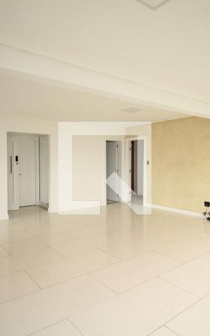 Apartamento para alugar com 193m², 4 quartos e 3 vagasSala