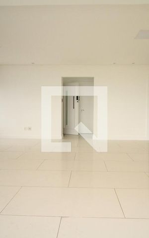Apartamento para alugar com 193m², 4 quartos e 3 vagasSala