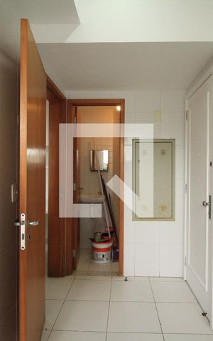 Apartamento para alugar com 193m², 4 quartos e 3 vagasCozinha e Área de Serviço