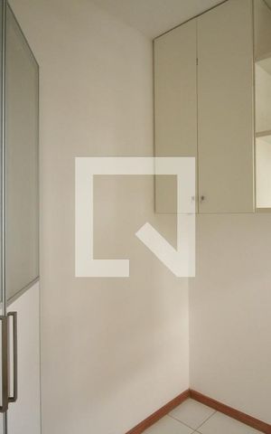 Apartamento para alugar com 193m², 4 quartos e 3 vagasQuarto de Serviço
