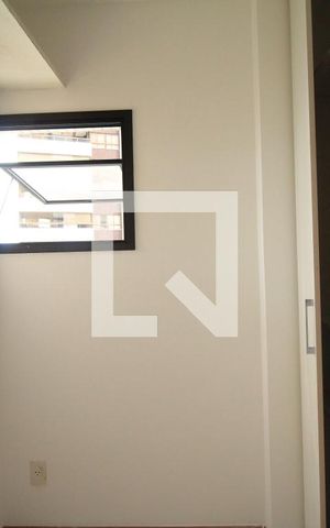 Apartamento para alugar com 193m², 4 quartos e 3 vagasQuarto de Serviço