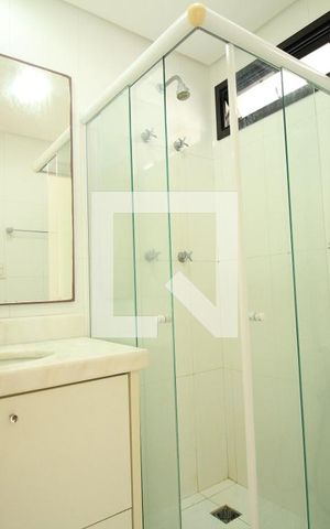 Apartamento para alugar com 193m², 4 quartos e 3 vagasBanheiro da Suíte 2