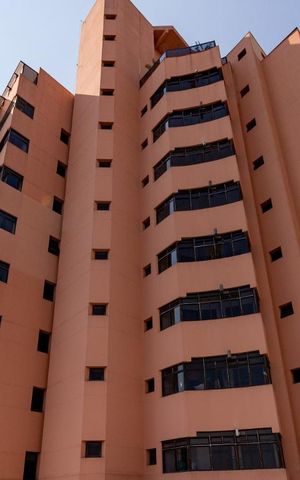Apartamento à venda com 179m², 2 quartos e 3 vagas Apartamento à venda com 179m², 2 quartos e 3 vagasFachada interna