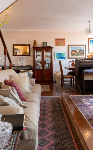 Apartamento à venda com 179m², 2 quartos e 3 vagas Apartamento à venda com 179m², 2 quartos e 3 vagasSala