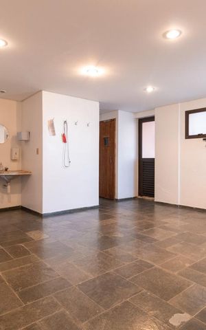 Apartamento à venda com 179m², 2 quartos e 3 vagas Apartamento à venda com 179m², 2 quartos e 3 vagasÁrea comum - Academia
