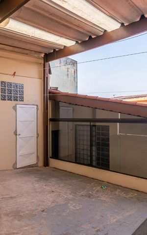Casa à venda com 290m², 1 quarto e 2 vagas Casa à venda com 290m², 1 quarto e 2 vagasGaragem