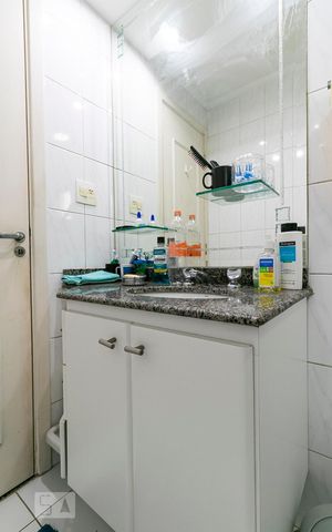 Apartamento à venda com 189m², 3 quartos e 4 vagasBanheiro 2