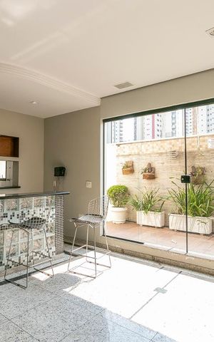 Apartamento à venda com 189m², 3 quartos e 4 vagasÁrea comum - Salão de festas