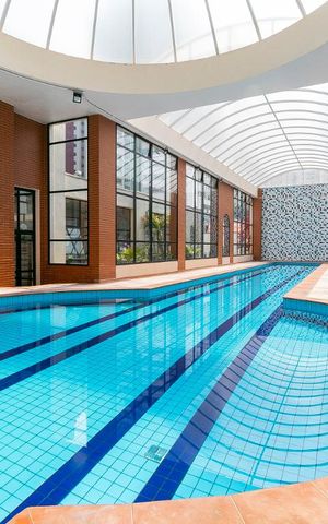 Apartamento à venda com 189m², 3 quartos e 4 vagasÁrea comum - Piscina Aquecida