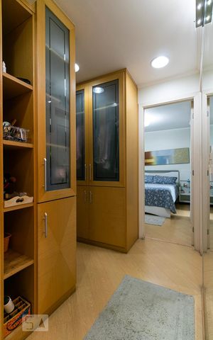 Apartamento à venda com 189m², 3 quartos e 4 vagasSuíte - Armário