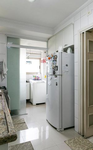 Apartamento à venda com 189m², 3 quartos e 4 vagasCozinha