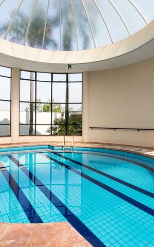 Apartamento à venda com 189m², 3 quartos e 4 vagasÁrea comum - Piscina Aquecida