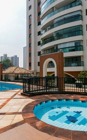 Apartamento à venda com 189m², 3 quartos e 4 vagasÁrea comum - Piscina
