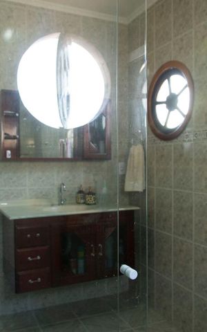 Casa à venda com 300m², 4 quartos e 5 vagas Casa à venda com 300m², 4 quartos e 5 vagasBanheiro da Suíte 3